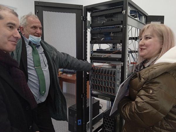 Суперкомпютър в една от лабораториите на ЦВП УНИТе